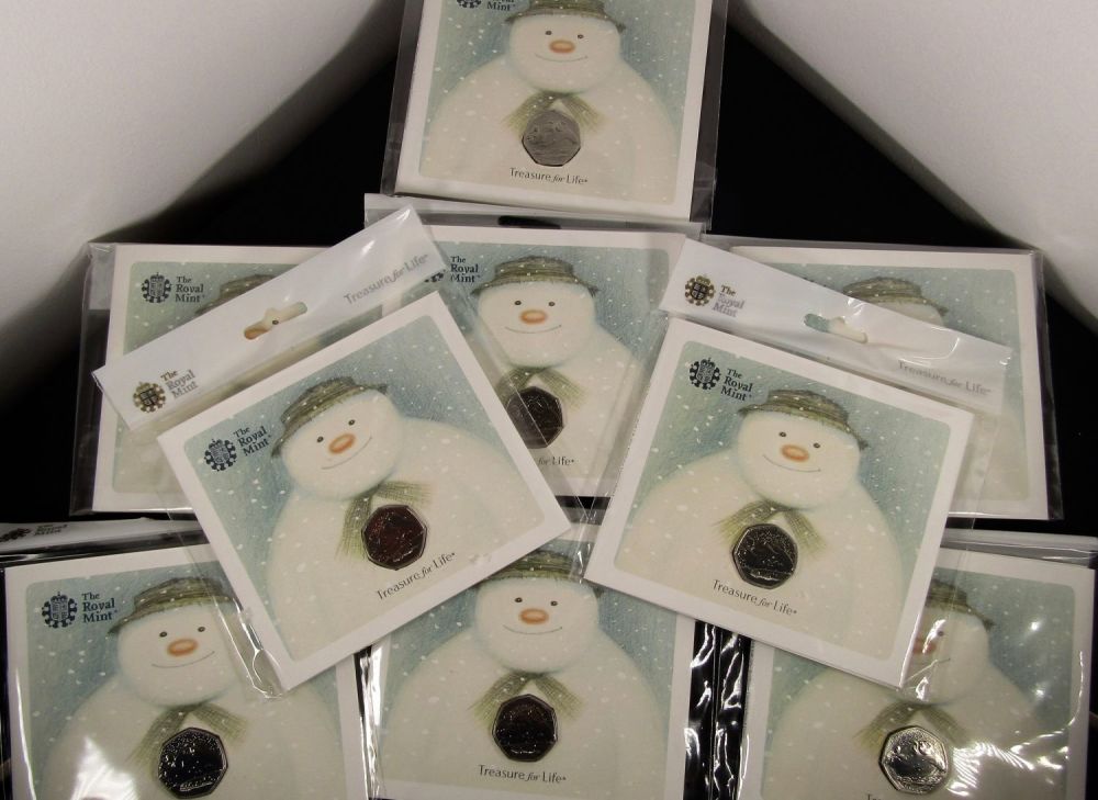 Lot 1319: Royal Mint 40th Anniversary of the Snowman BUNC...