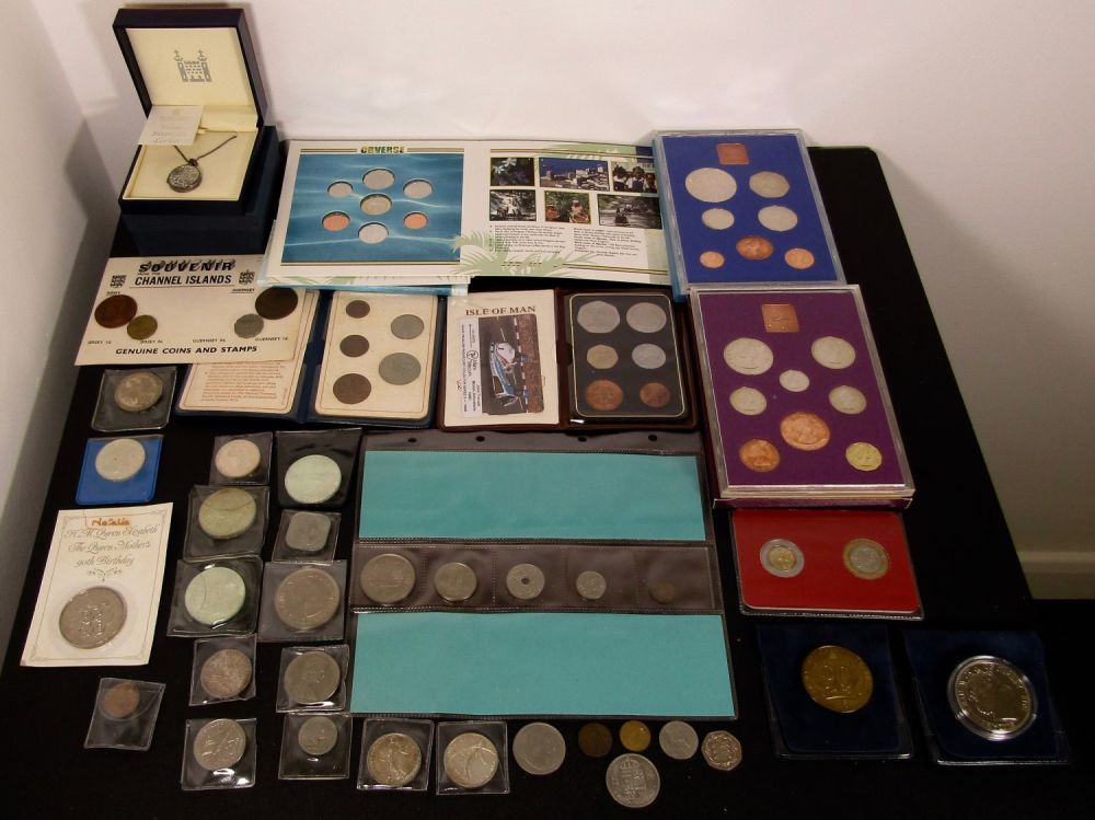 Lot 1331: British and World Coin Collection. Mainly uncirculated presentation...