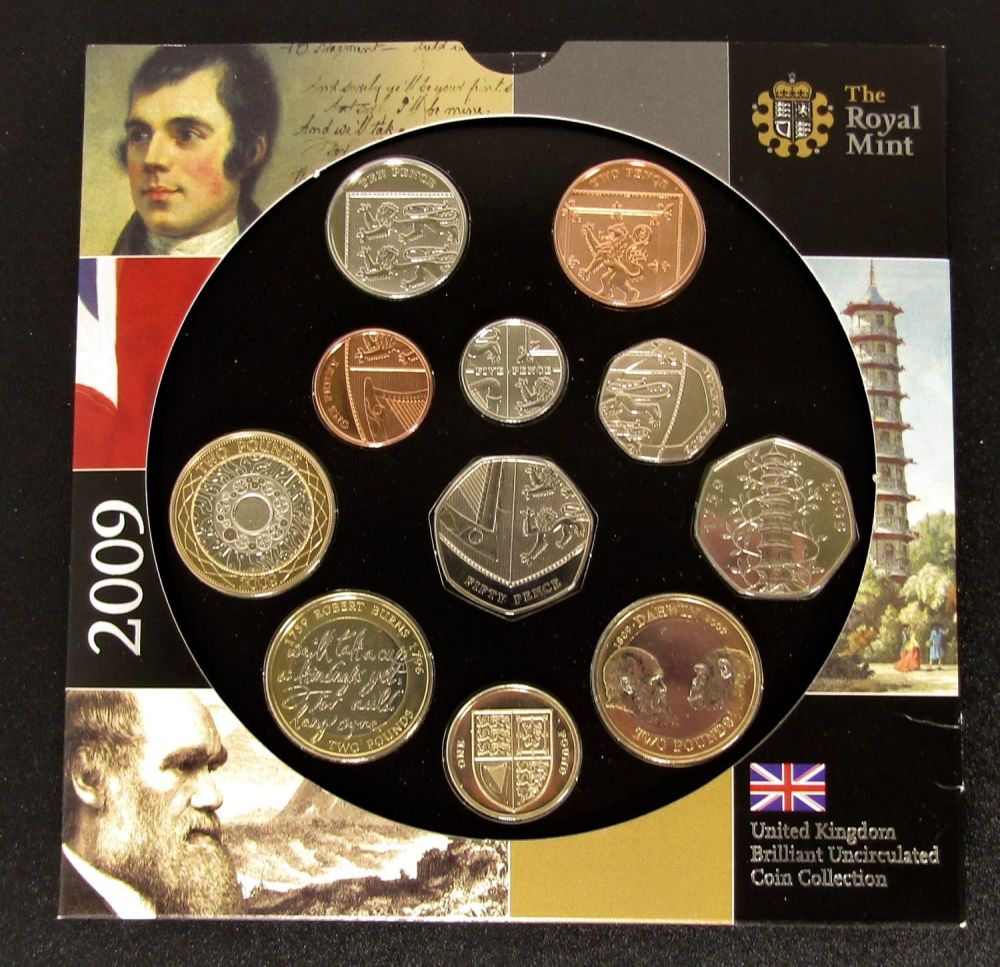Lot 1339: Royal Mint BUNC 2009 Year Set in Presentation...
