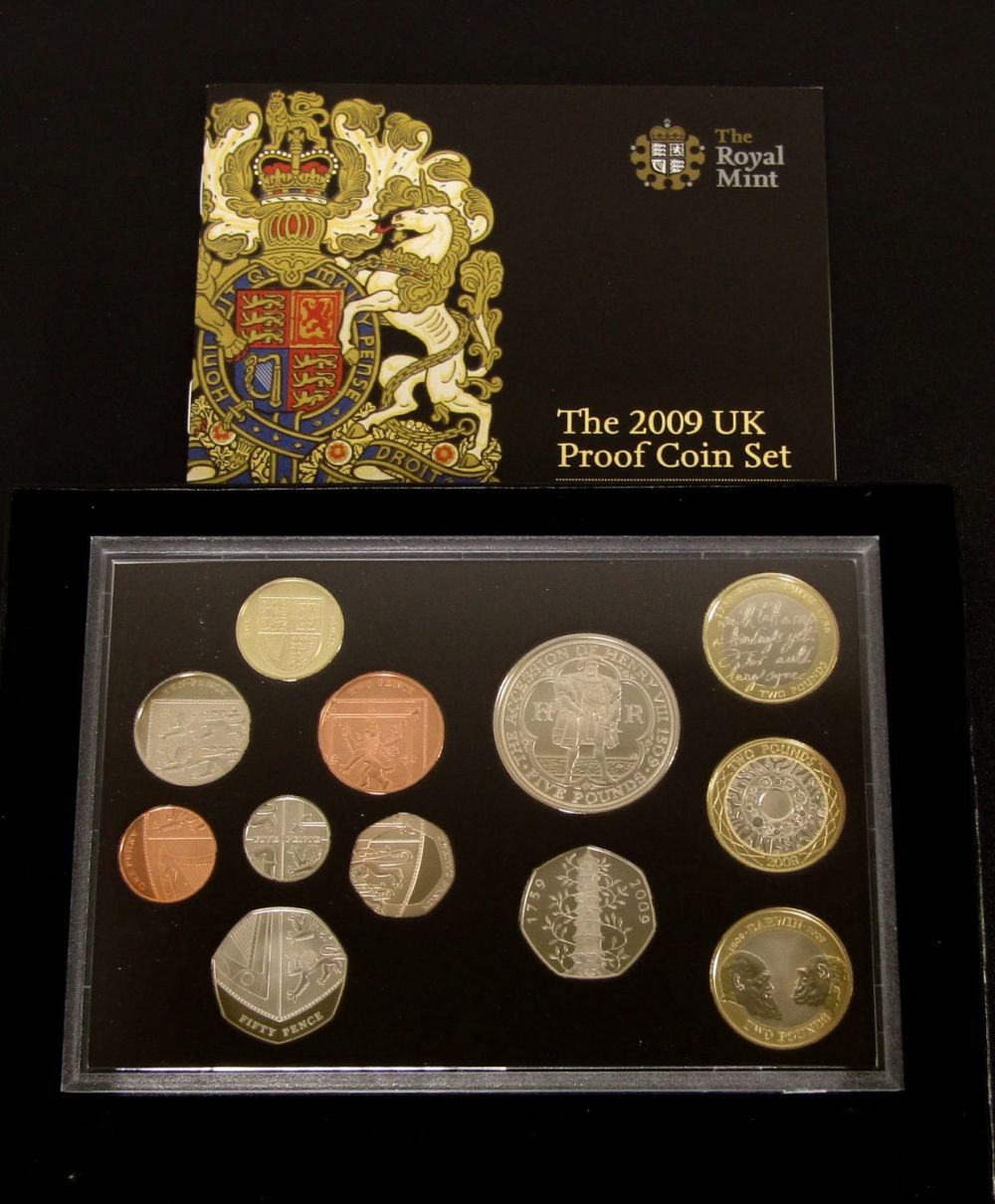 Lot 1340: Royal Mint 2009 UK Proof Coin Set in...