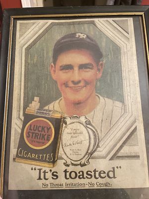 1929 Lucky Strike Cigarettes Waite Hoyt NY Yankees Advertising Print. A single framed 