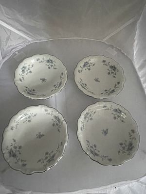 A Collection of 4 Johann Haviland Blue Garland Porcelain Dishes. A collection of four vintage 