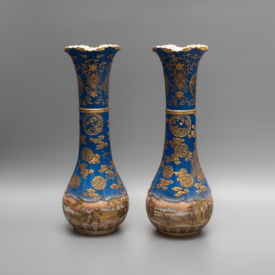 Парные вазы с декором в стиле Сацума. Мастер: Минатоко. 
Япония, начало 20 века. 
Фарфор 