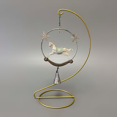 Подвеска &laquo;Лошадка&raquo;. Металл, роспись. 
Состояние: следы времени, незначительная потертость 