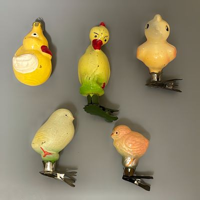 Елочные игрушки &laquo;Утята&raquo; и &laquo; &laquo;Цыплята&raquo;. 5 шт. 
СССР, 1950-1960е годы. 
Стекло, роспись. 