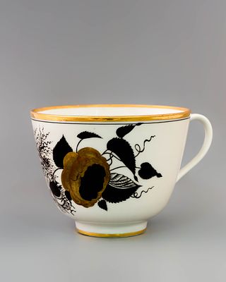 Коллекционная чашка &laquo;Роза с маской (Демон)&raquo;. Автор росписи: С. В. Чехонин (1878-1936). 
ЛФЗ 