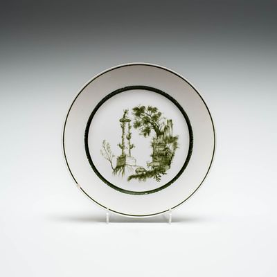 Редкая подписная тарелка с изображением пейзажа и ростральной колонной. ГФЗ, 1919 год. 
Фарфор 