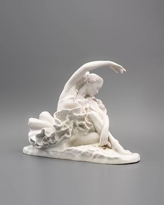 Фигура &laquo;Балерина Галина Уланова в роли умирающего лебедя&raquo;. ЛФЗ, 1950-1960-е годы. 
Автор 