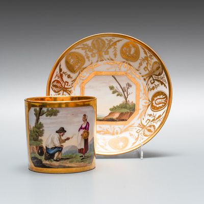 Чайная пара "Жанровая сцена". Франция, 1я четверть 19 века. 
Фарфор, надглазурная роспись 