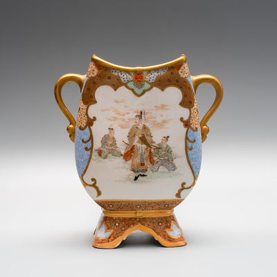 Редкая ваза &laquo;Самураи&raquo;. Франция (Martial Redon (M. Redon), Limoges), 1891-1896е годы. 
Фарфор 