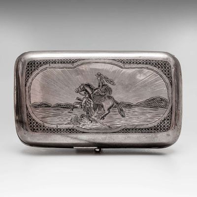 Портсигар &laquo;Наездница и охотник&raquo;. Серебро, золочение внутри, гравировка, чернь. 
Клейма: 84 