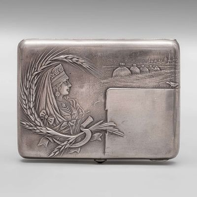 Портсигар с изображением женщины в кокошнике в обрамлении колосьев &laquo;Урожай&raquo;. Серебро, золочение 