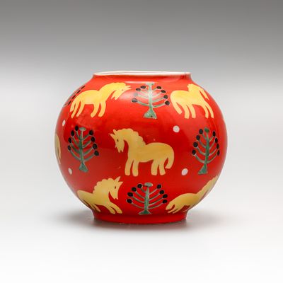 Редкая коллекционная вазочка &laquo;Золотые кони&raquo;. Дул&euml;вский фарфоровый завод. 
Автор: П&euml;тр 