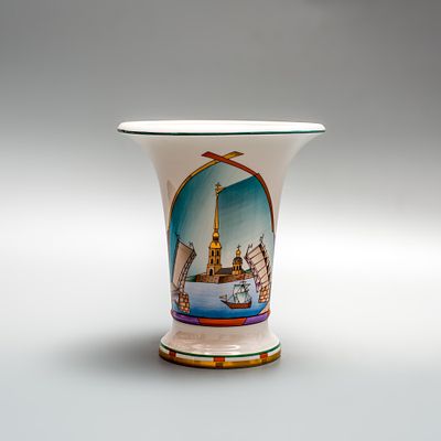 Коллекционная ваза &laquo;На Невских берегах&raquo;. Художник: Татьяна Васильевна Афанасьева (1946 г/р). 