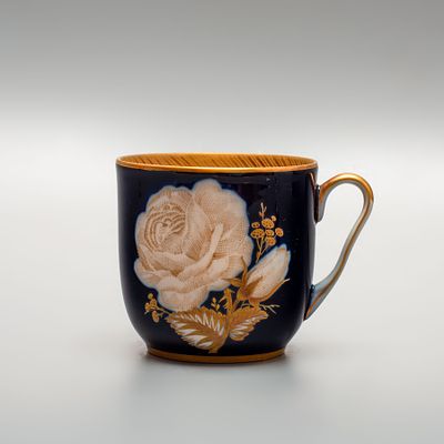 Чайный бокал &laquo;Роза&raquo;. СССР, до февраля 1956 года. 
Дмитровский фарфоровый завод, Вербилки. 