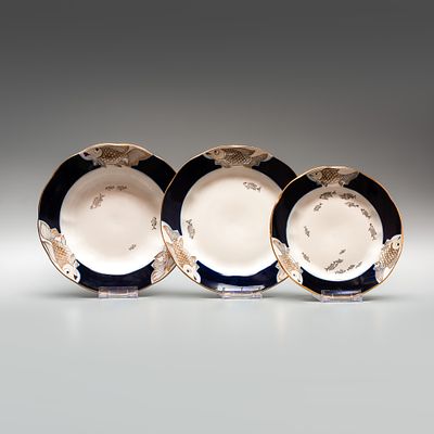 Три тарелки (набор &laquo;эгоист&raquo;) в авторской росписи &laquo;Рыбы&raquo;. Авторская роспись художника Рижской 