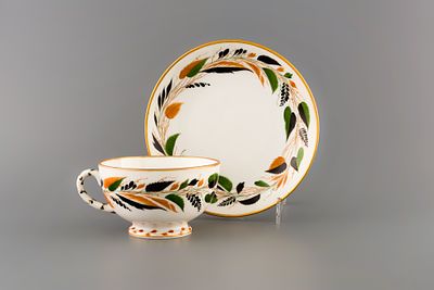 Чайная пара &laquo;Осень&raquo;. ЛФЗ, 1923 год. 
Фарфор, надглазурная роспись, позолота. 
Высота чашки: 5,5 