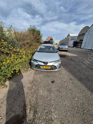 טויוטה קורולה HSD SDN מודל 2019.