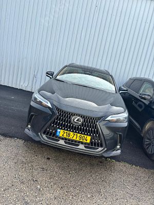 לקסוס NX350H מודל 2025. 14,937 ק"מ, יד נוכחית: ראשונה, בעלות נוכחית: פרטי, רישום מקורי/מקוריות: 
