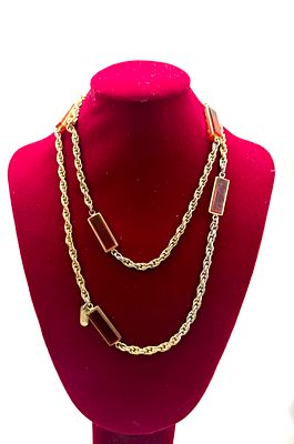 GUCCI – Long Designer Necklace with Red Accents – 90 cm. Elegant and striking long necklace by 