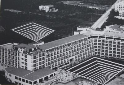 Paolo Scirpa (1934). "Progetto d'intervento Giardini Naxos", fotomontaggio, cm 40x30, firma e 