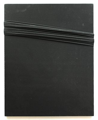 Alessandro Alteo. "monocromo nero 32", tela estroflessa, cm 50x60, eseguita nel 2017, firmato al 