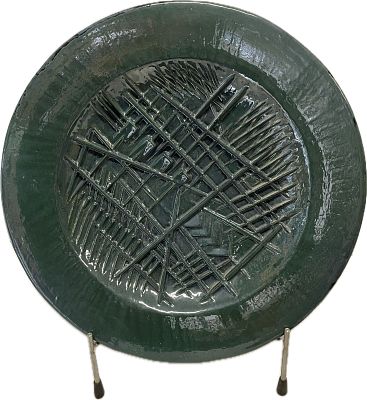 Arnaldo Pomodoro “Senza titolo” - Arnaldo Pomodoro (1926-2025) “Untitled” Ceramic plate, 50 cm. 