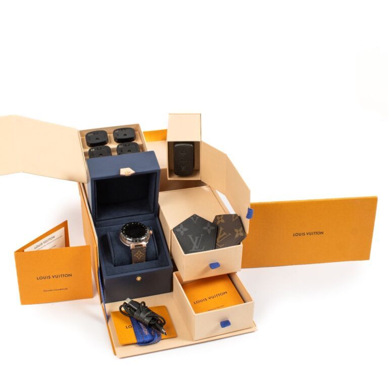 Fertini | Auction 135 | Auction Louis Vuitton Watch Tambour Horizon