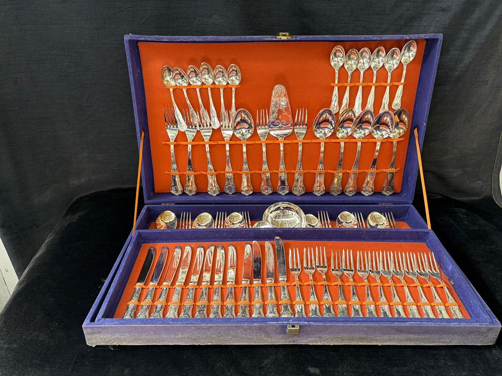 Fertini | Auction 151 | Auction of Furniture & Antiques