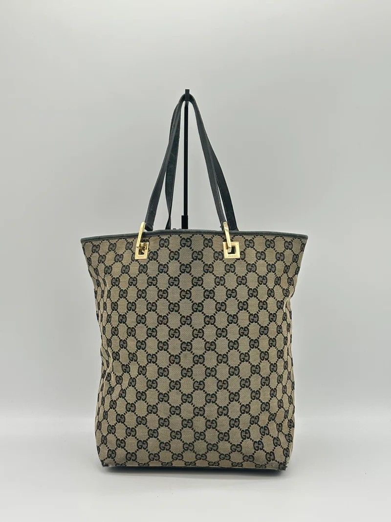 Fertini | Auction 204 | Auction of Luxury Acessories