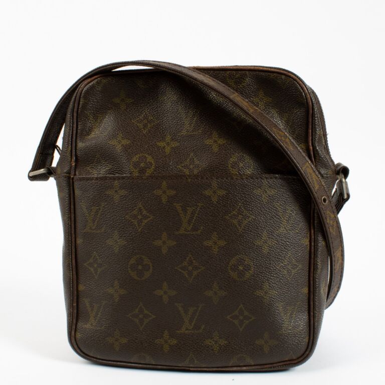 Louis Vuitton Monogram Vintage Marceau Messenger . Timeless and practical, the Louis Vuitton 