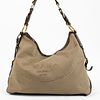 Prada Shoulder Bag. This Prada bag is a roomy shoulder bag . It is made of beige canvas and Bild - 2