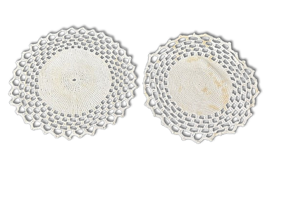 Set of 2 Lace and Linen Napkins. Set consisting of 2 units of handmade lace and linen doilies.