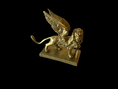 Lion Sculpture. Bronze Lion Sculpture.
French
Sec. XIX
Signs of use.