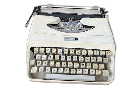 Underwood 18 Typewriter Vintage. Underwood 18 Typewriter - Vintage Manual Portable Typewriter | 