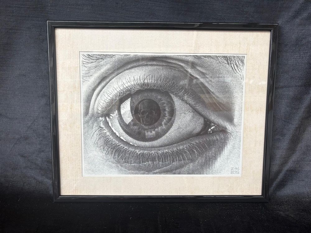 Screen Print. Silkscreen title "Eye" dated 1946. With black lacquered wooden frame. Signs of use.