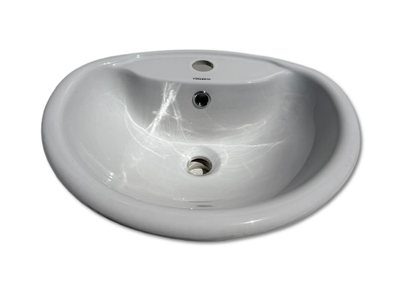 Wasbbasin Valadares Brand. White washbasin by Valadares.
