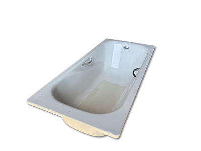Bathtub Roca Brand. Roca white bathtub with chrome handles ref. Princess.