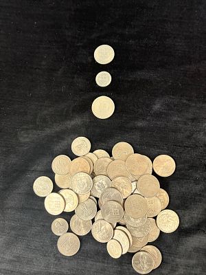 Set of Portuguese Coins of 25 Escudos. Set comprising various 25 escudo coins from the 