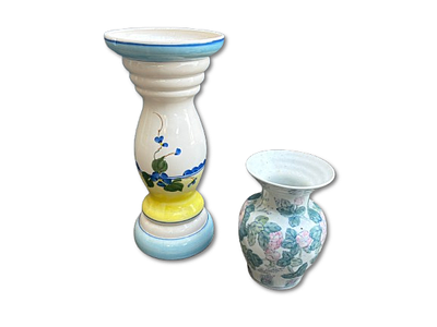 Set of two Vases. Set consisting of two ceramic jugs. Signs of use.