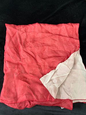 Scarf. 100% double-sided silk scarf. Signs of use.
