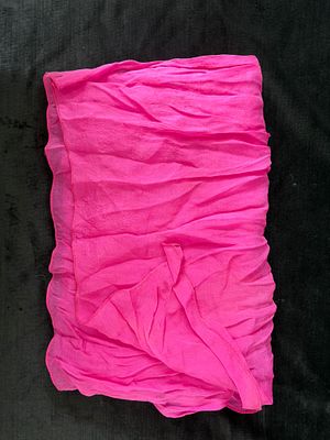 Scarf. Polyester scarf. Signs of use.