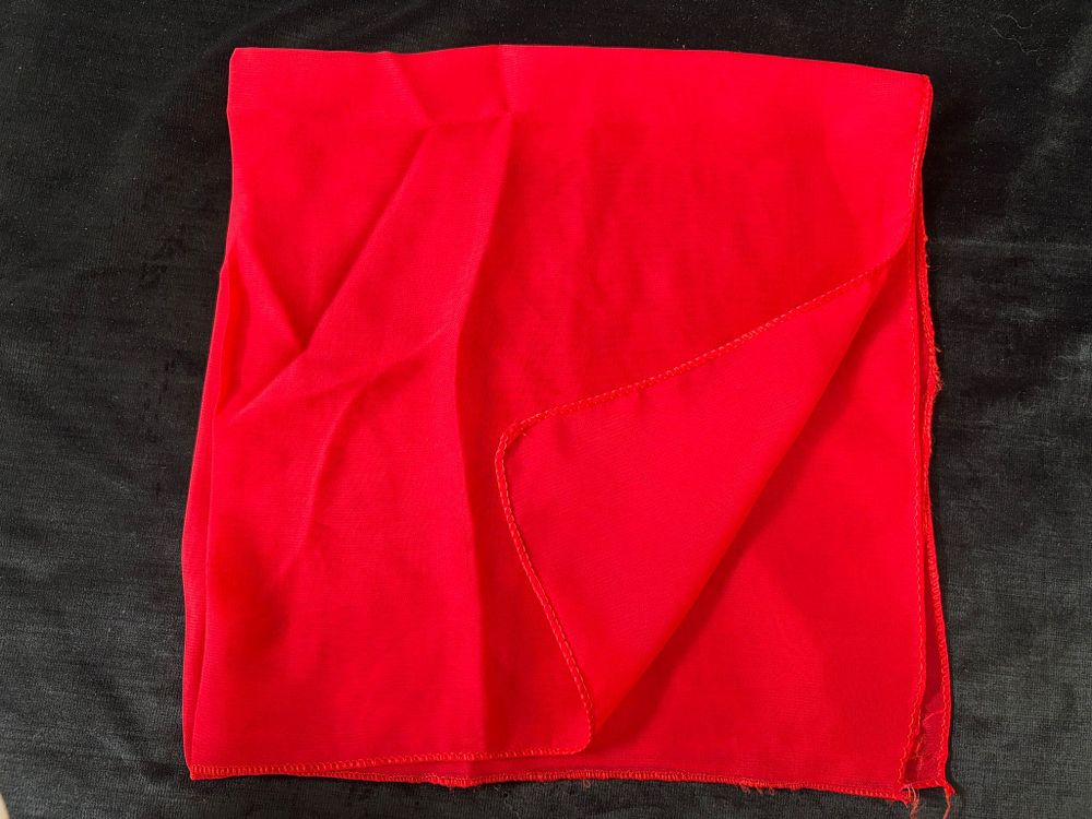 Scarf. Silk scarf. Signs of use. 
.