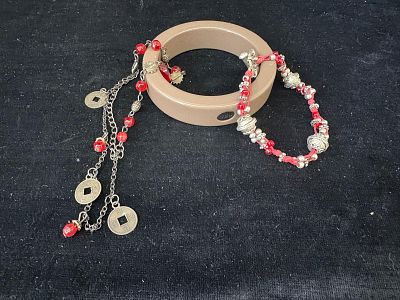 Set of 3 Vintage Bracelets. Set of 3 vintage bracelets. Signs of wear.