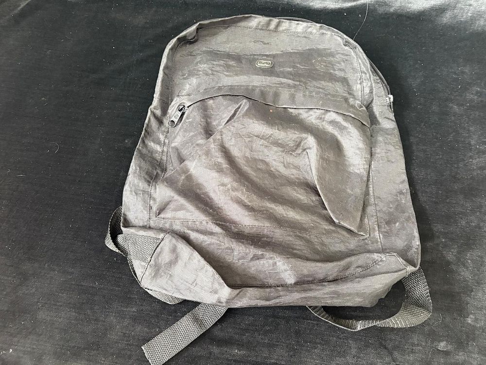 Vintage Backpack. Vintage black fabric backpack. Clasp not working, needs to be replaced. Signs 