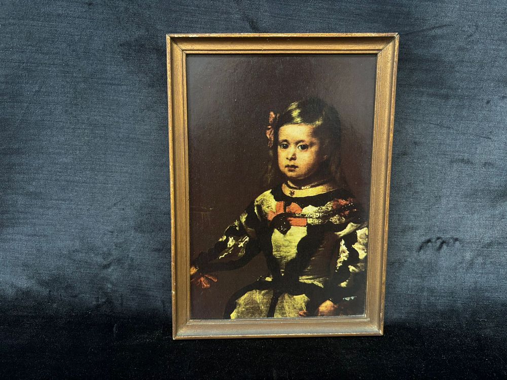 Portrait of an idealized noble child. Unsigned and undated wooden frame. Signs of wear.