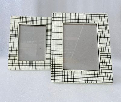 Picture Frames. Set consisting of 2 wooden photo holders 20*25cm.