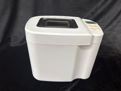 Proline BM 100 Machine. .Proline brand machine, model BM 100, for making bread. Includes 