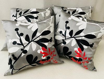Decorative Cushions. Decorative cushions in natural silk with plush filling.
