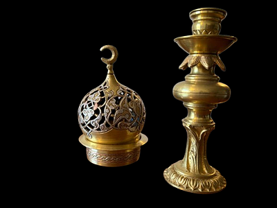 Burner and Candle Holder. Bronze burner and candle holder. 
French 
Sec. XIX. 
Signs of use.